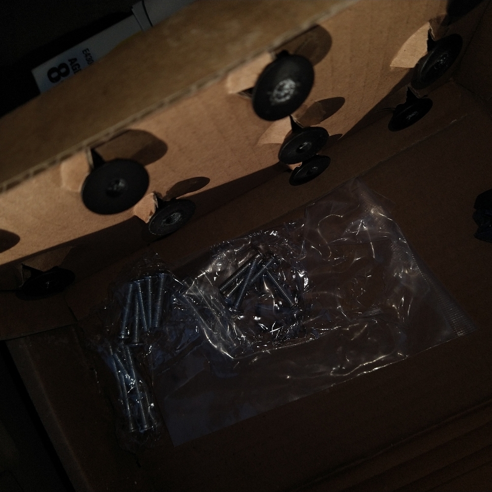 Cabinet knobs - Picture 2 of 4